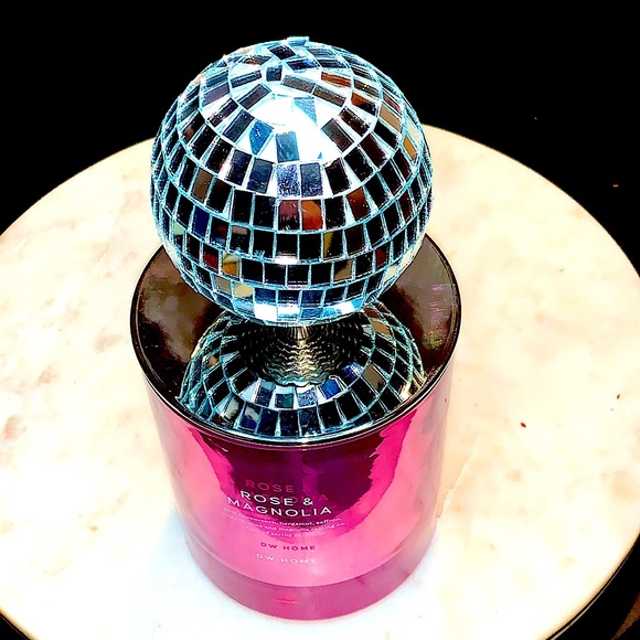 DW HOME CANDLE ROSE MAGNOLIA 2 WICK RICHLY SCENTED NEW 13.2 oz - Picture 4 of 5